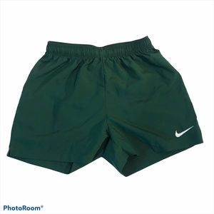 dark green nike shorts